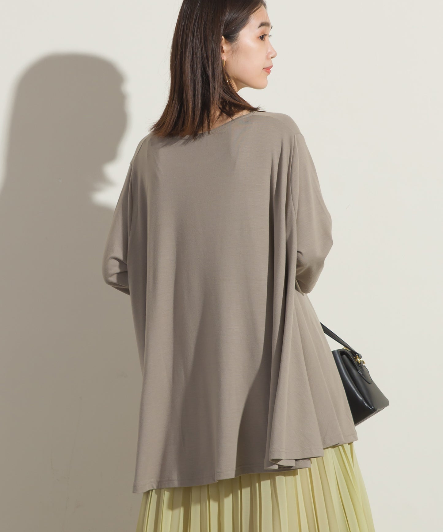 【OMNES】TRPU 裾フレア7分袖プルオーバー Tシャツ【1521-5122】