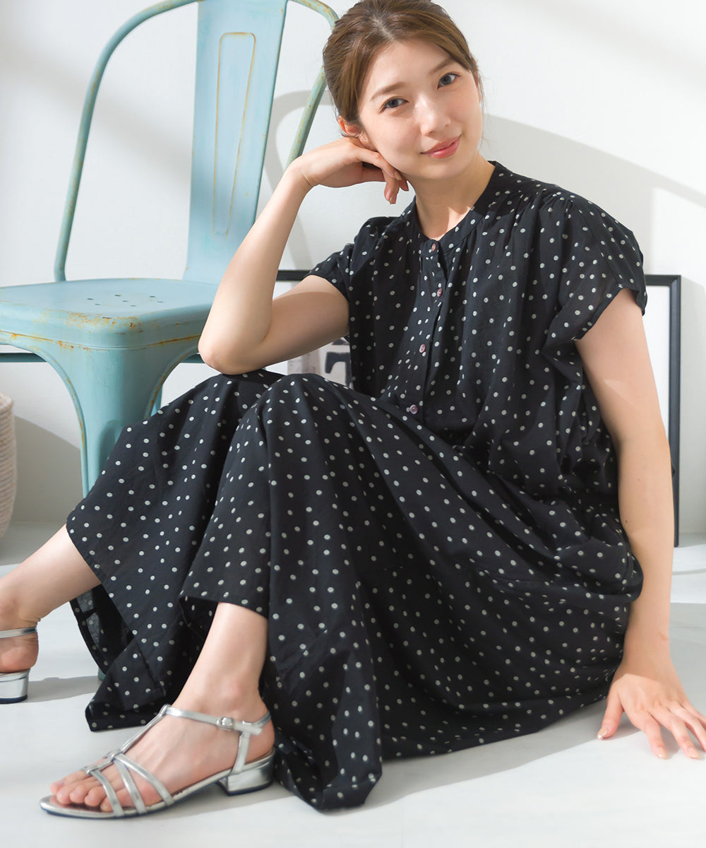 【OMNES】コットンボイル総柄フレンチスリーブギャザーシャツ【1524-4184】