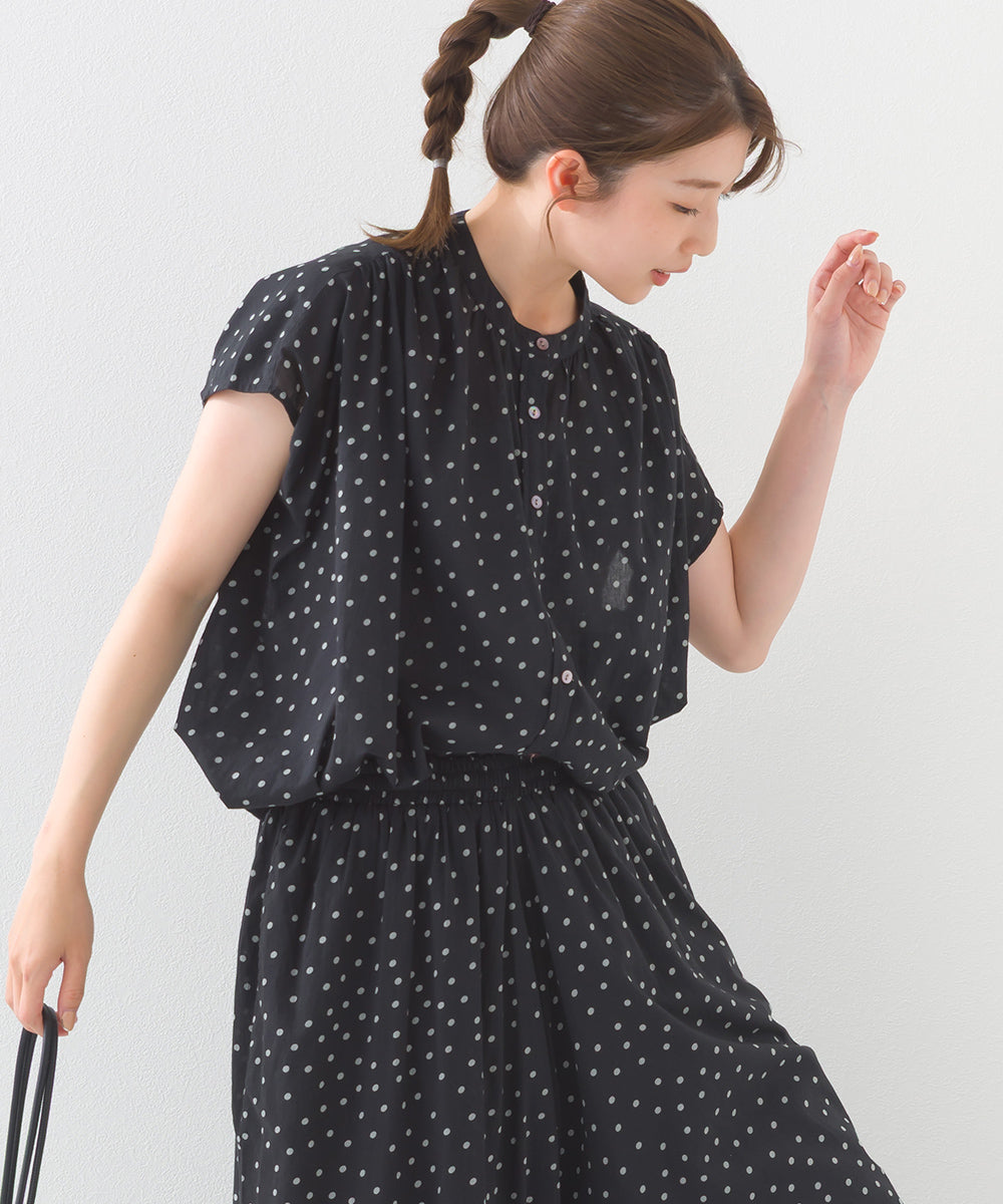 【OMNES】コットンボイル総柄フレンチスリーブギャザーシャツ【1524-4184】