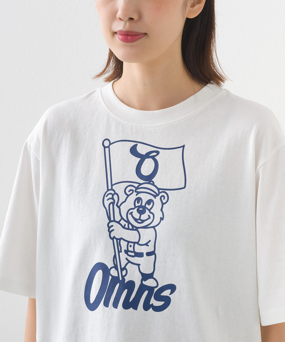 【OMNES】コットンロゴプリントオーバーサイズTシャツ ベアFLAG 半袖Tシャツ【253W427OMN014】