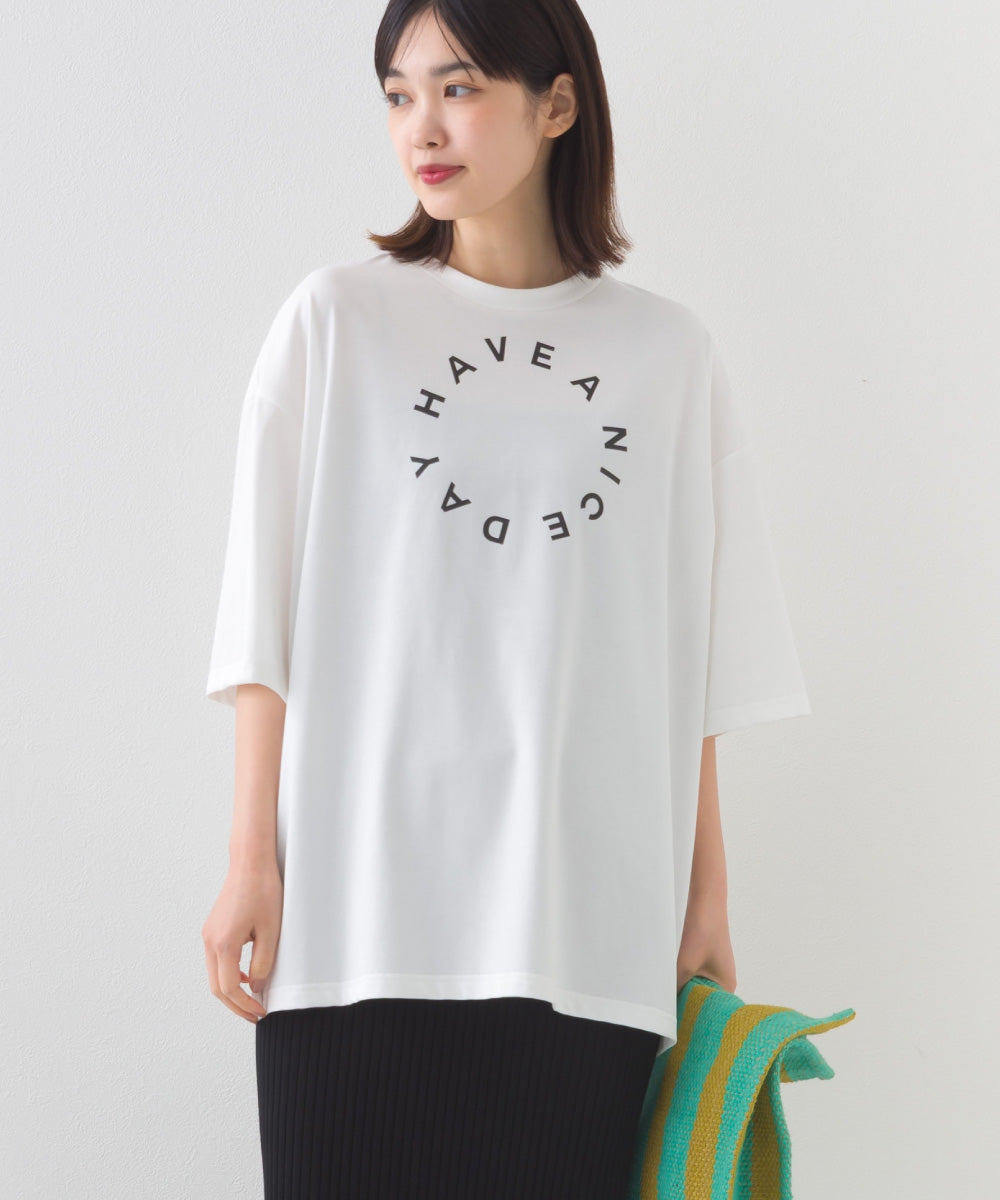 【OMNES】きれいめロゴプリントTシャツ HAVE A NICEDAY 半袖Tシャツ【253W427OMN016】