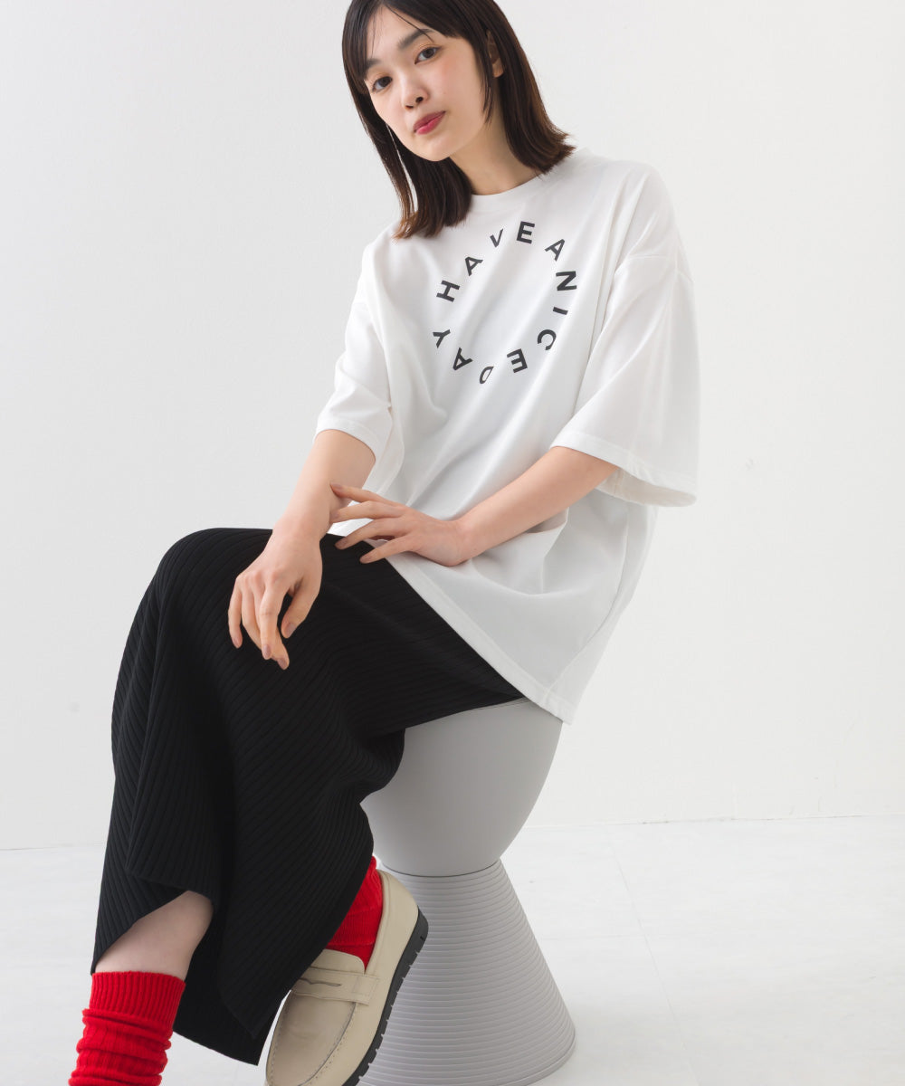 【OMNES】きれいめロゴプリントTシャツ HAVE A NICEDAY 半袖Tシャツ【253W427OMN016】