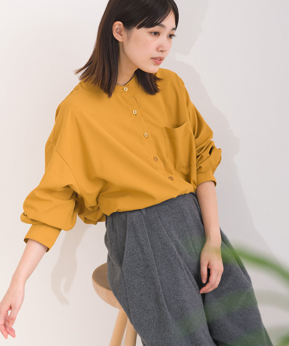 【OMNES】テックコットンバンドカラー長袖シャツ【253W427OMN069】