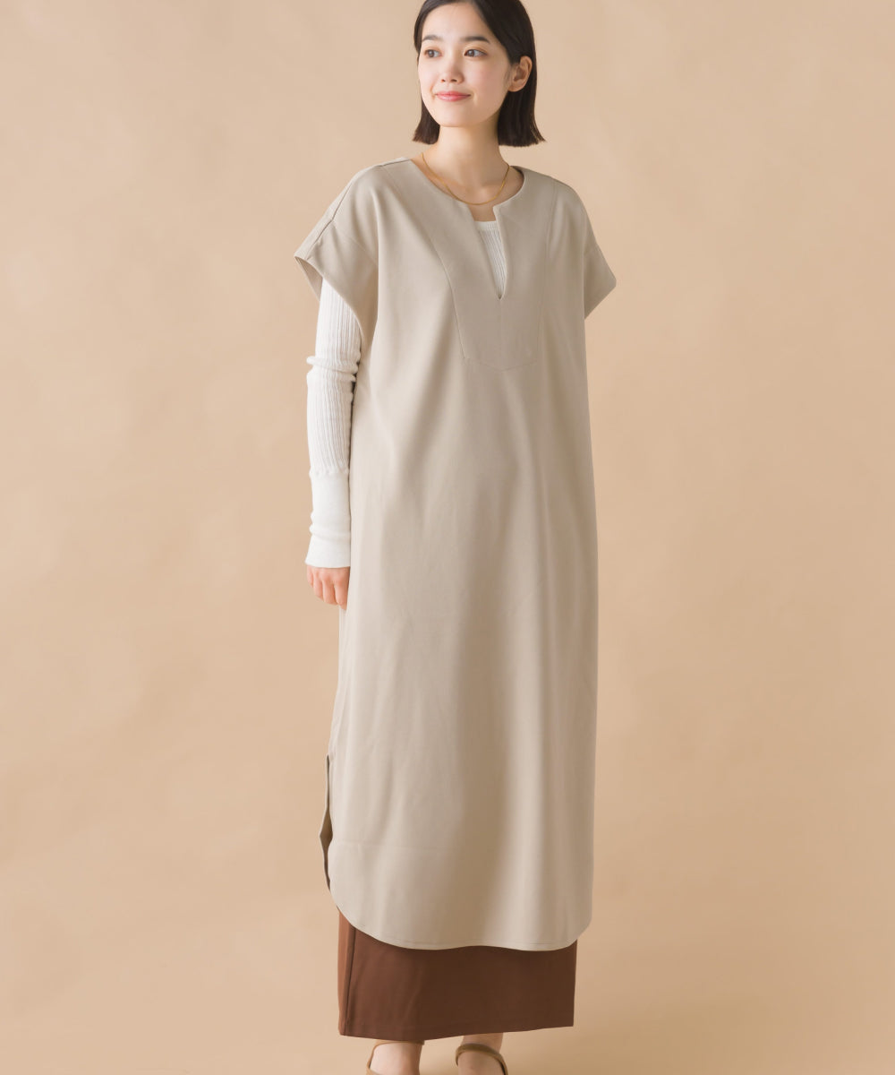 【OMNES】梨地ストレッチツイルフロントスリットタイトスカート【7122-8038】