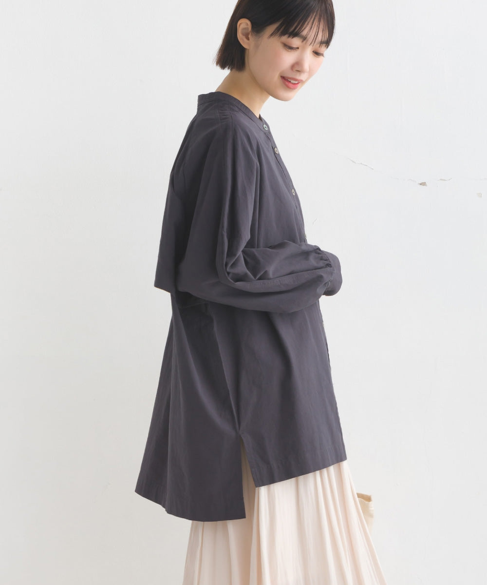 【OMNES】製品洗いスラブコットン 後ろケープ長袖シャツ【7123-4172】