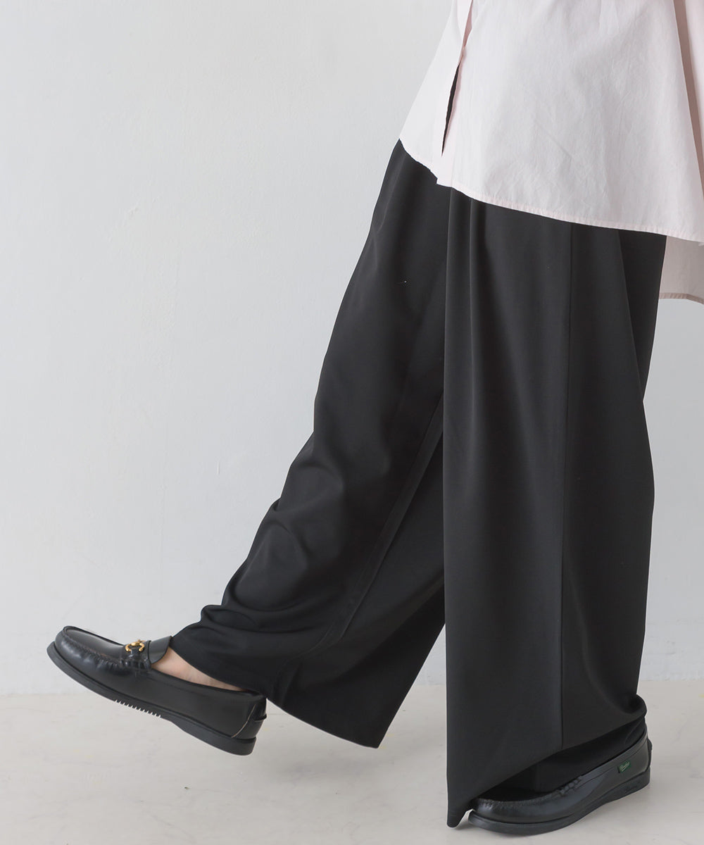 【OMNES】綾織ストレッチ タックワイドパンツ【7124-2154】