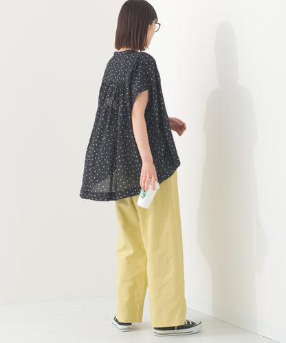 【OMNES】コットンボイル総柄フレンチスリーブギャザーシャツ【1524-4184】