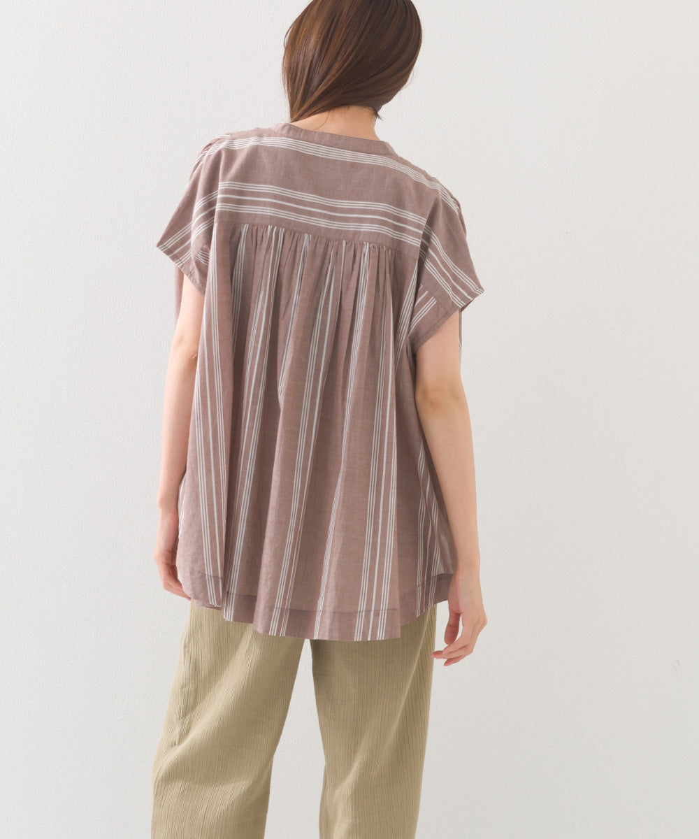 【OMNES】コットンボイル総柄フレンチスリーブギャザーシャツ【1524-4184】