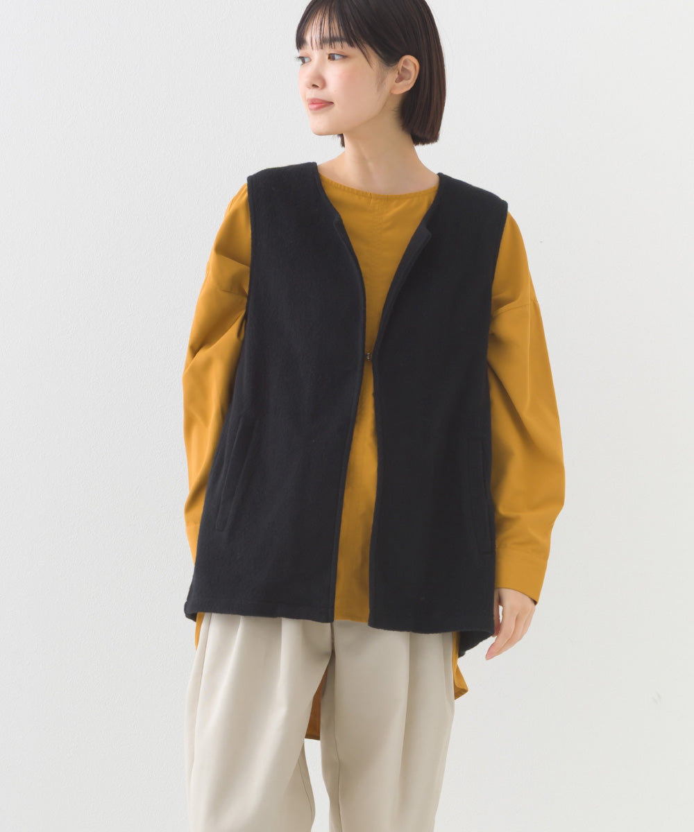 【OMNES】フェルトノーカラージレベスト【253W427OMN028】