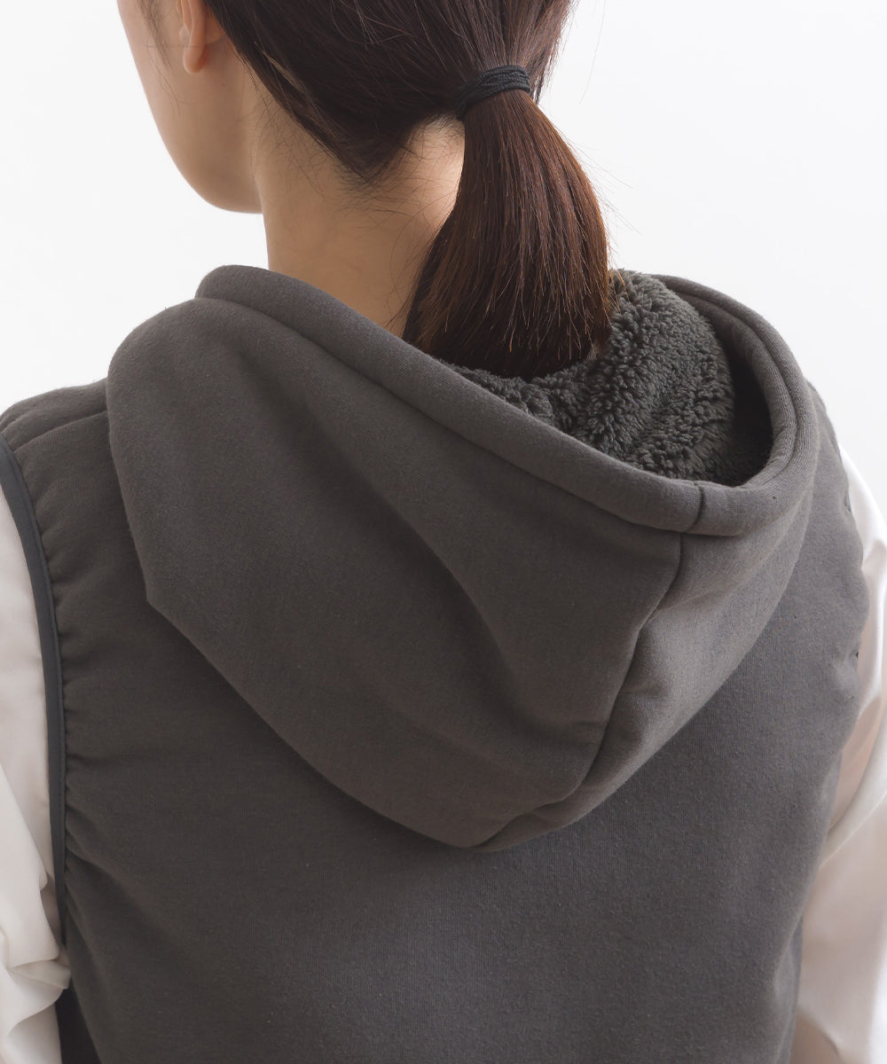 【OMNES】裏起毛ボンディングボタンショート丈フードベスト【253W427OMN030】