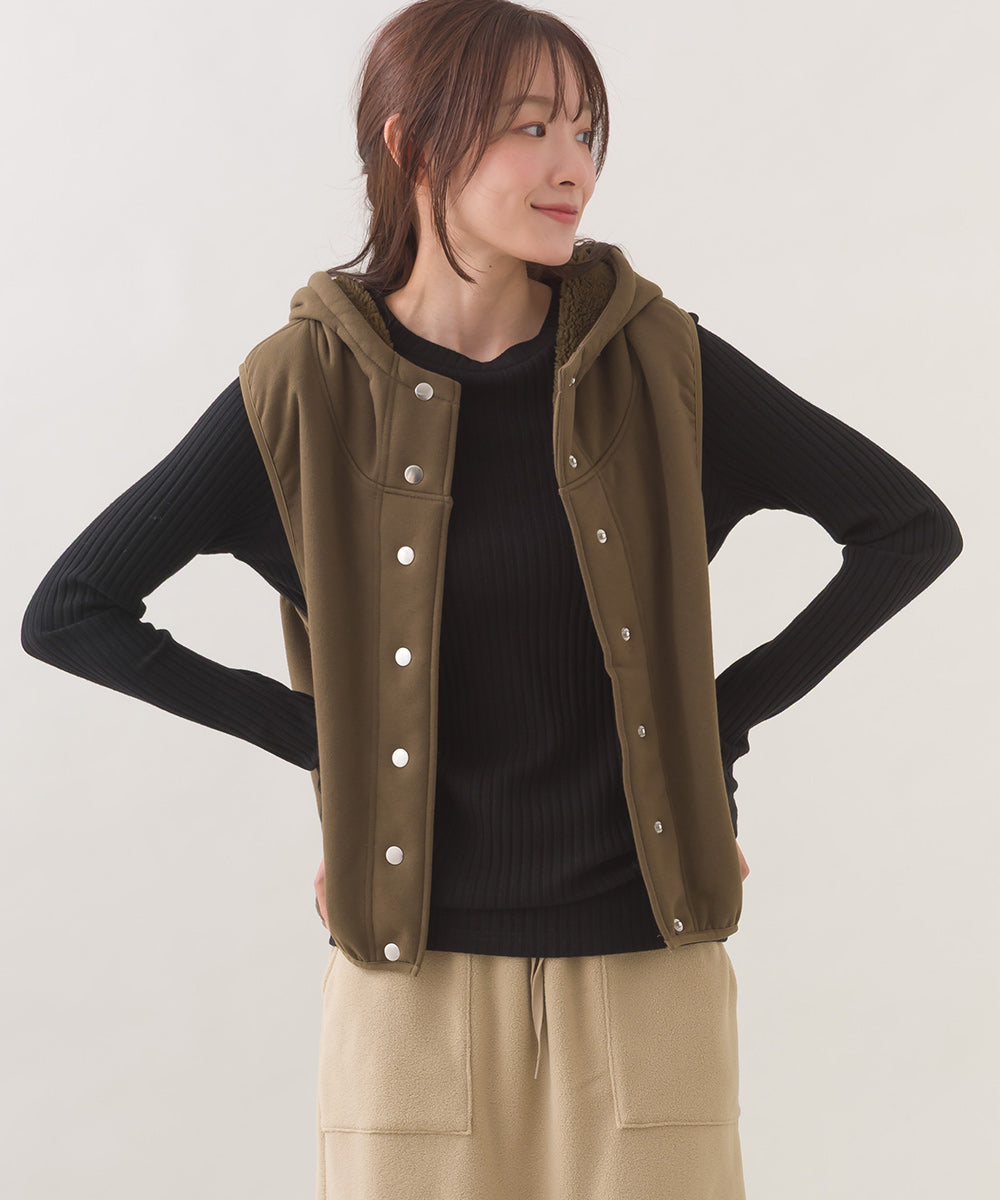 【OMNES】裏起毛ボンディングボタンショート丈フードベスト【253W427OMN030】