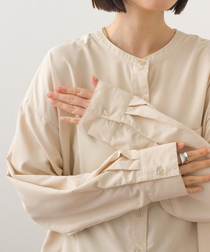 【OMNES】テックコットンバンドカラー長袖シャツ【253W427OMN069】