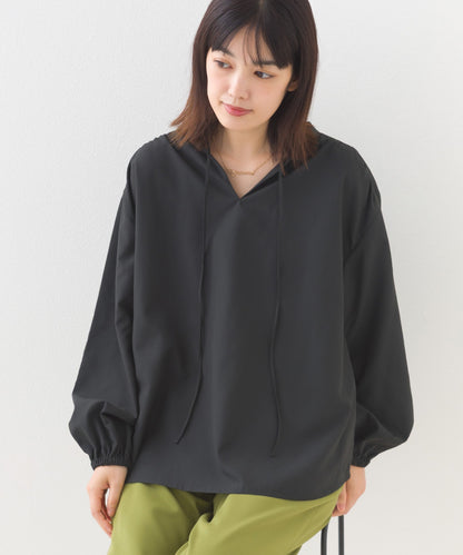 【OMNES】テックコットンスキッパーデザイン9分袖フリルシャツブラウス【253W427OMN072】