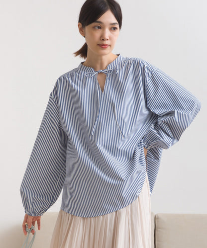 【OMNES】テックコットンスキッパーデザイン9分袖フリルシャツブラウス【253W427OMN072】