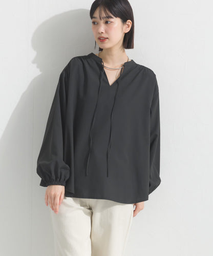 【OMNES】テックコットンスキッパーデザイン9分袖フリルシャツブラウス【253W427OMN072】