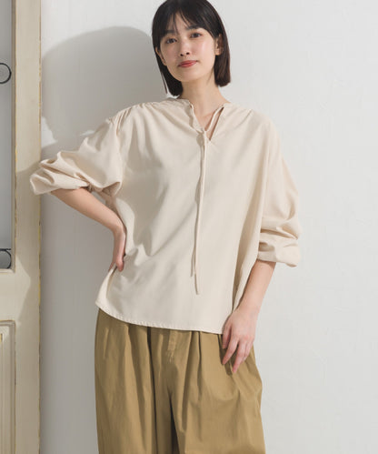 【OMNES】テックコットンスキッパーデザイン9分袖フリルシャツブラウス【253W427OMN072】