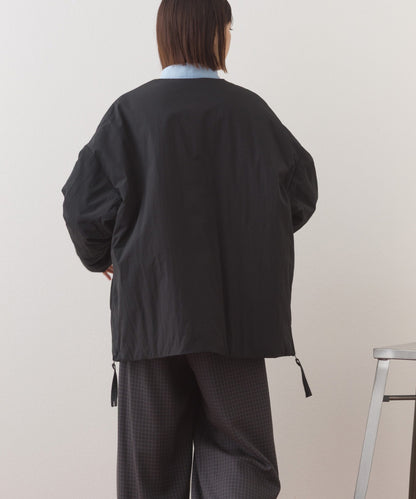 【OMNES】中綿ダウンステッチレスサイドZIPハーフコート【254W427OMN082】