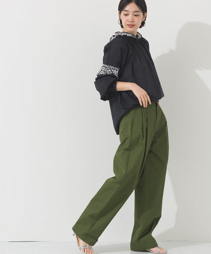 【OMNES】ボイル刺繍シャーリングハイネック長袖ブラウス【261W435OMN005】