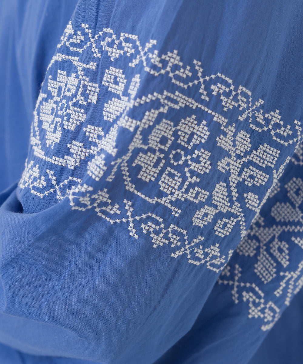 【OMNES】ボイル刺繍シャーリングハイネック長袖ブラウス【261W435OMN005】
