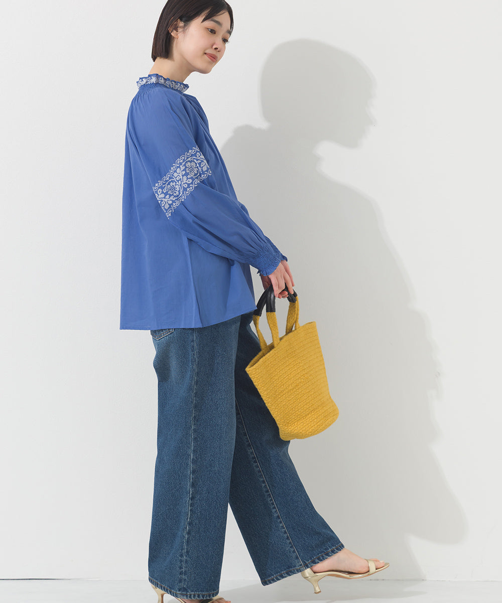 【OMNES】ボイル刺繍シャーリングハイネック長袖ブラウス【261W435OMN005】