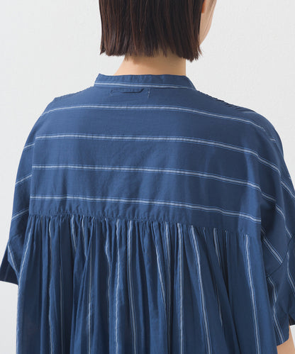 【OMNES】コットンボイルストライプタックギャザー半袖シャツ【261W435OMN006】