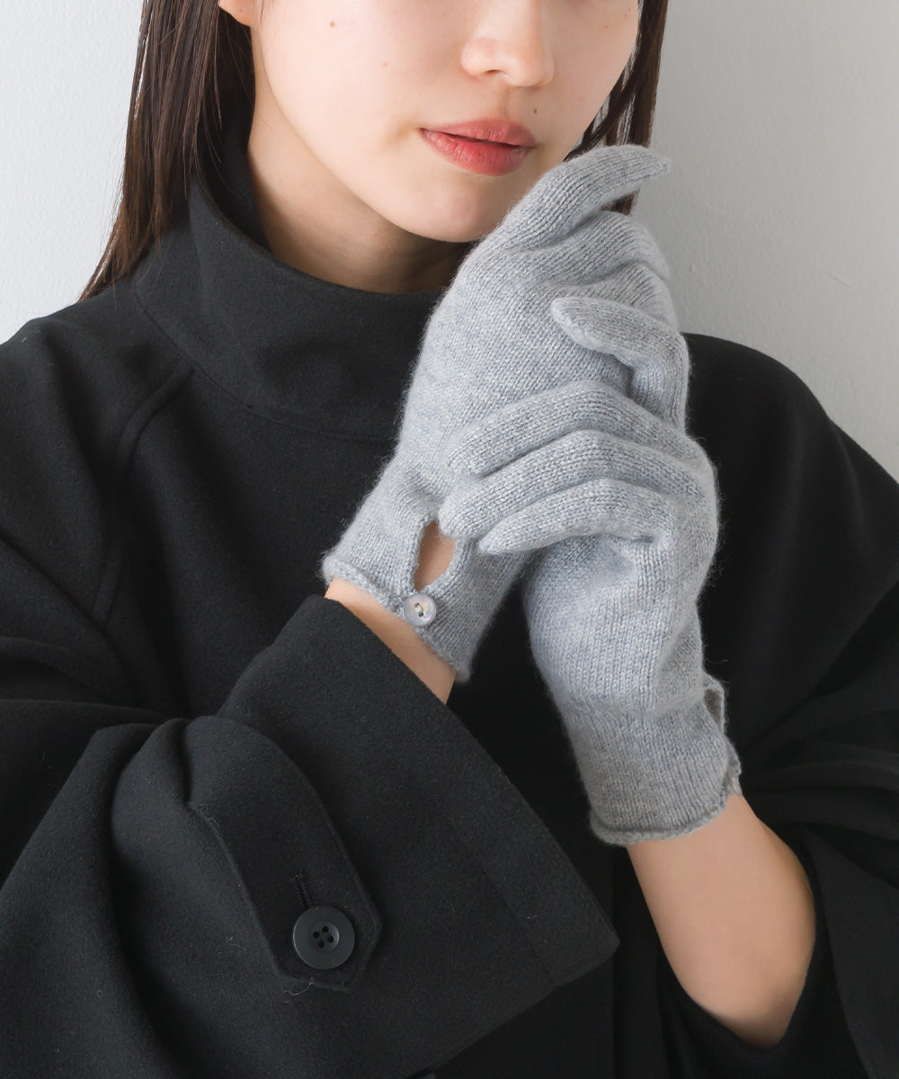 【Johnstons】ジョンストンズ カシミヤ ボタン付き ニットグローブ Cashmere Button Loop Gloves【HAY02241】【HAY2241】【並行輸入品】【9902-18005】