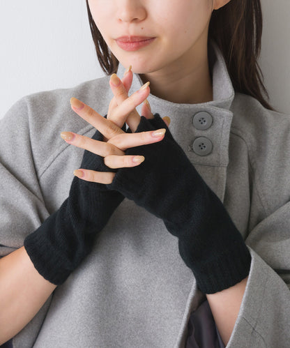 【Johnstons】ジョンストンズ カシミア リストウォーマー フィンガーレスグローブ Cashmere Classic Wristwarmers【HAD03215】【HAD3215】【並行輸入品】【9902-18007】
