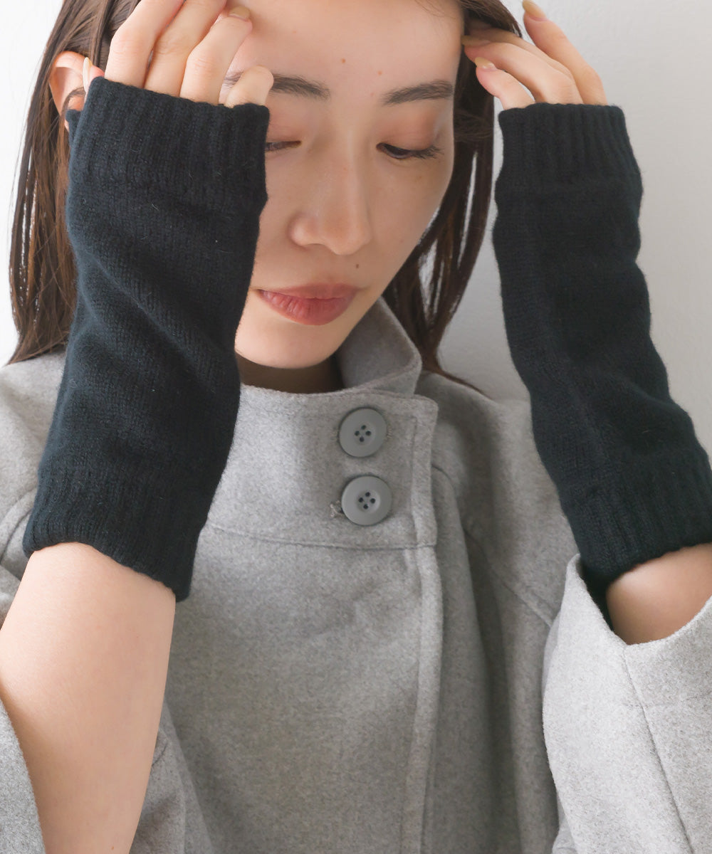 【Johnstons】ジョンストンズ カシミア リストウォーマー フィンガーレスグローブ Cashmere Classic Wristwarmers【HAD03215】【HAD3215】【並行輸入品】【9902-18007】