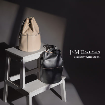 【J&M DAVIDSON】ジェイアンドエム デヴィッドソン MINI DAISY WITH STUDS ミニ デイジー ウィズ スタッズ LMND-1XX-SCXX 巾着バッグ ハンドバッグ 並行輸入品【9902-21003】