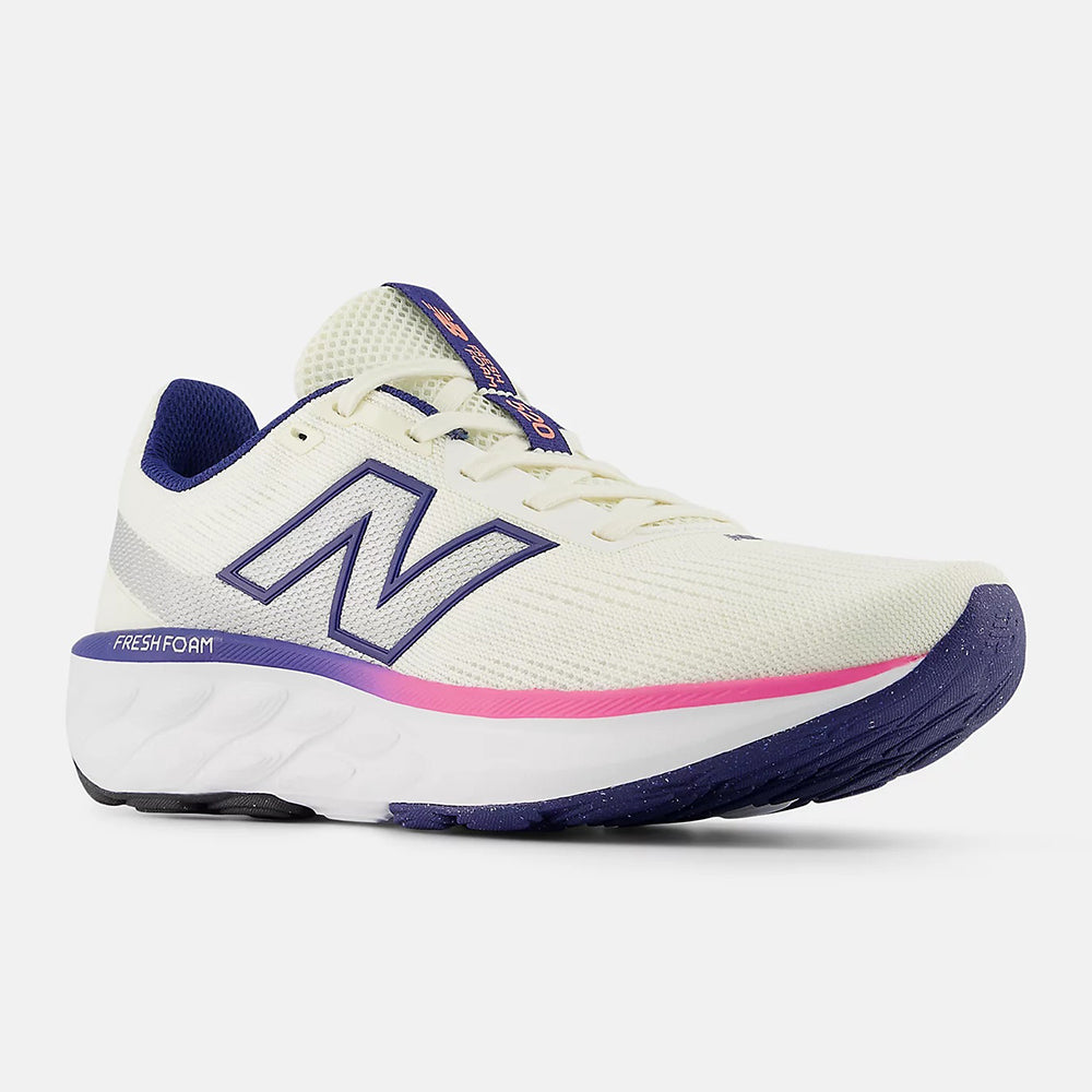 ニューバランス 新品未使用9.5型 New Balance ホワイト3.8kg New Balance】ニューバランス Fresh Foam 520 v9 【A430093NBC】 – OMNES